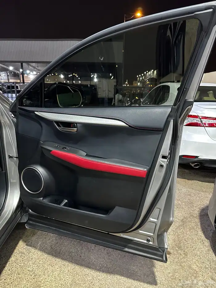 لكزس NX300 2020 وكالة 33