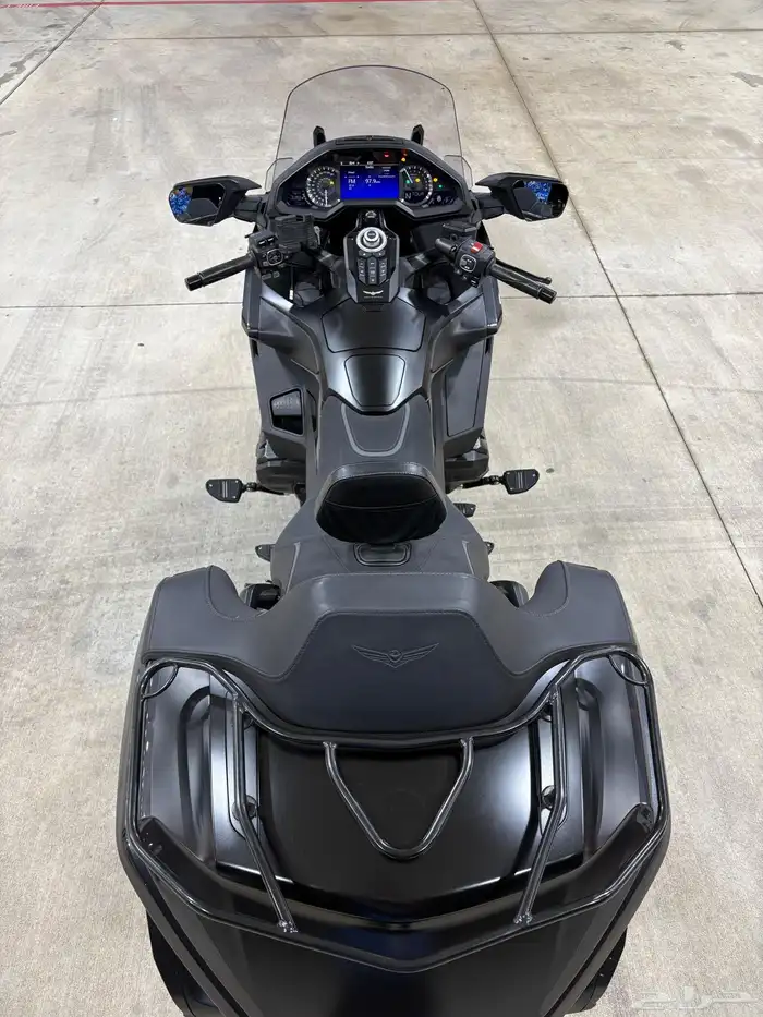 2021 Honda goldwing  تم البيع و الله يبارك للمشتري 3