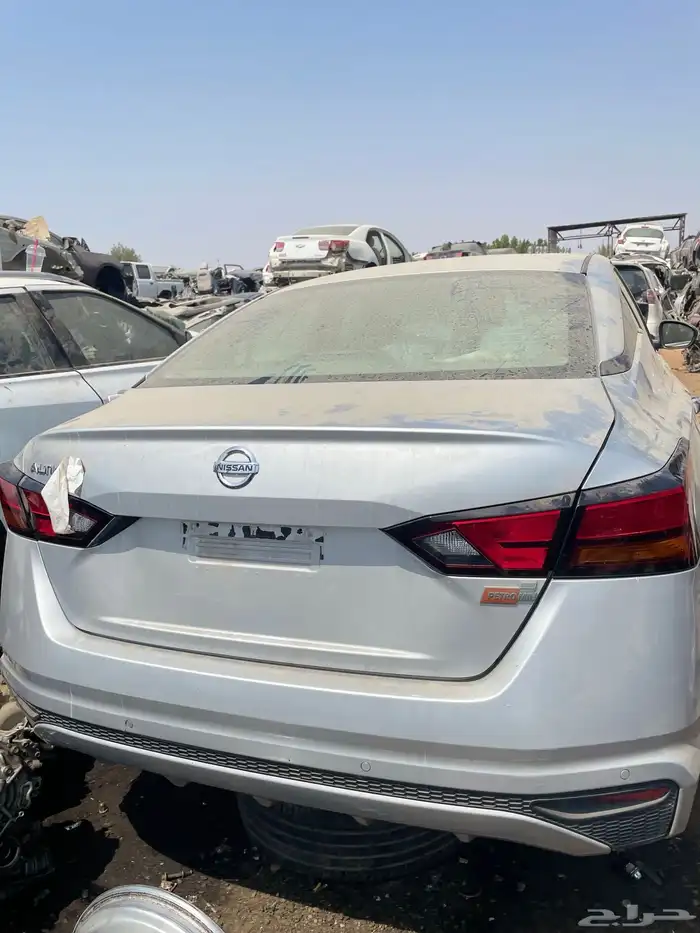 نيسان التيما قطع غيارات 1