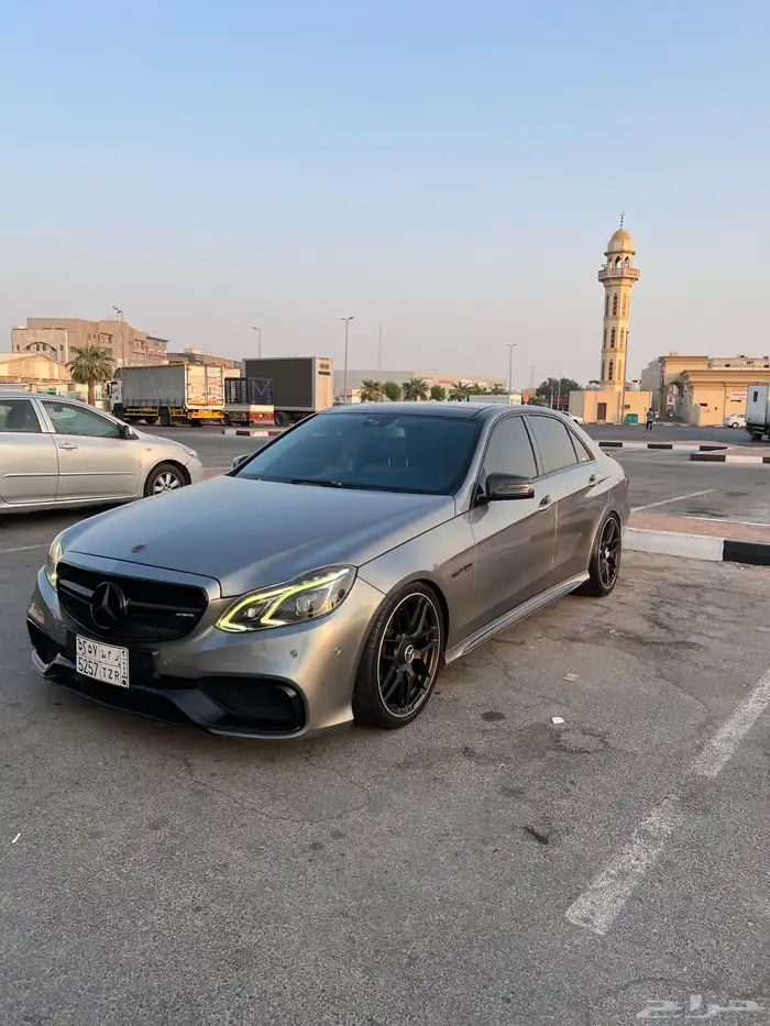 مرسيدس E300 0