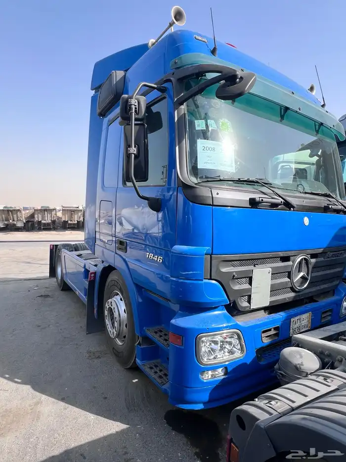 حراج معرض رائد للسيارات والشاحنات والمعدات الثقيلة 24