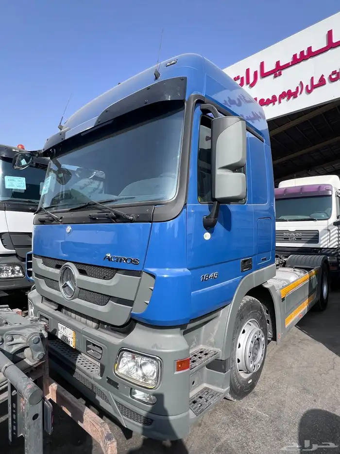 حراج معرض رايد للسيارات والشاحنات والمعدات الثقيلة 7
