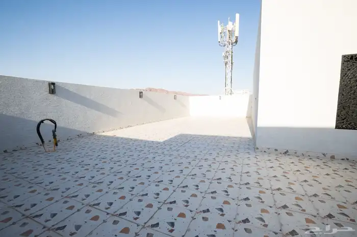 للبيع عماره تجاريه وسكنيه بالمدينه المنوره 15