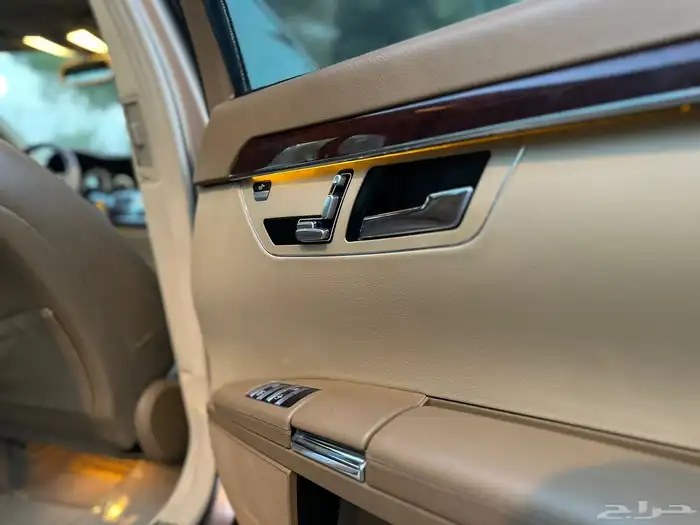 مرسيدس AMG350(بنوراما أعلى فئه) 43