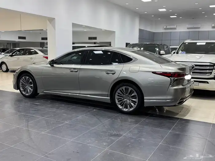 لكزس LS-500 توربو 2018 للبيع - حالة ممتازة 4