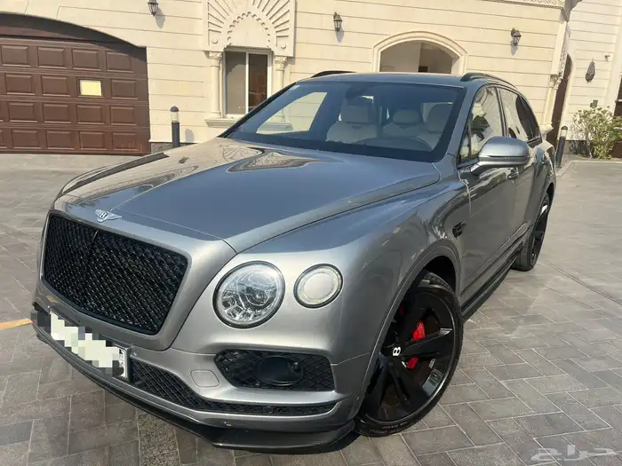 مخزن بنتلي بنتياقا 2019 عداد 52 الف كم فقط سماكو 22