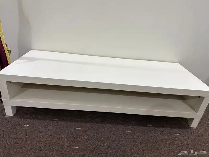 للبيع طاولات من ايكيا و كنب نظيفه 7