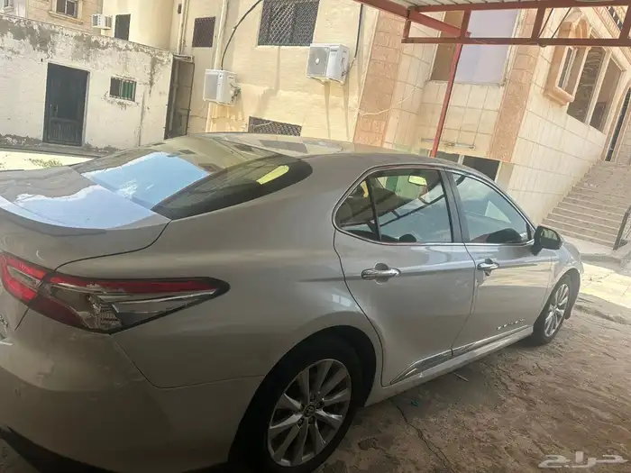 للبيع كامري 2020 GLE بنزين 2