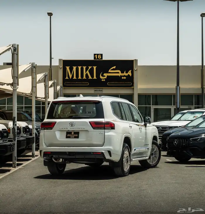 لاند كروزر VX 4.0 تنفس طبيعي اصفار 2025 6