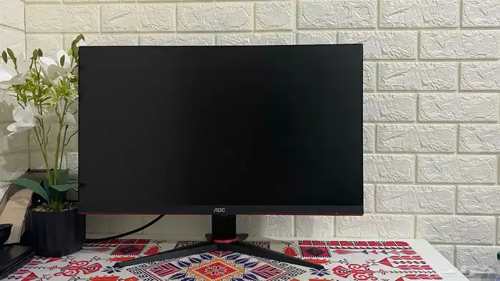 شاشه قيمنق من شركه (aoc) 1