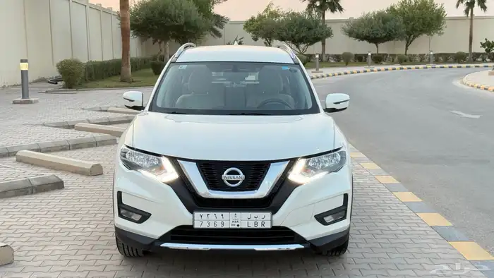 اكس تريل 2022 دبل 5 مقاعد 0