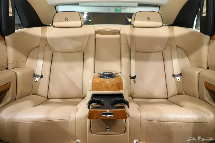 رولز رويس قوست 2016 مستخدم نضيف 18