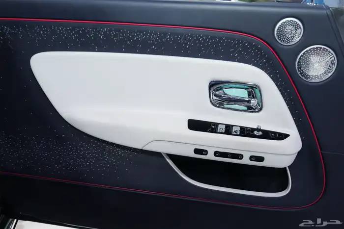 رولز رويس سبيكتر - 2024 12