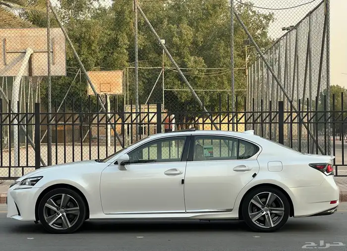 لكزس GS350 2018 سعودي 4