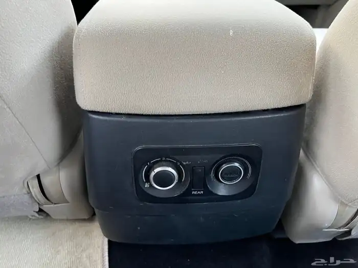 باجيرو 2017 بنزين لدى قمة الاطلال 36