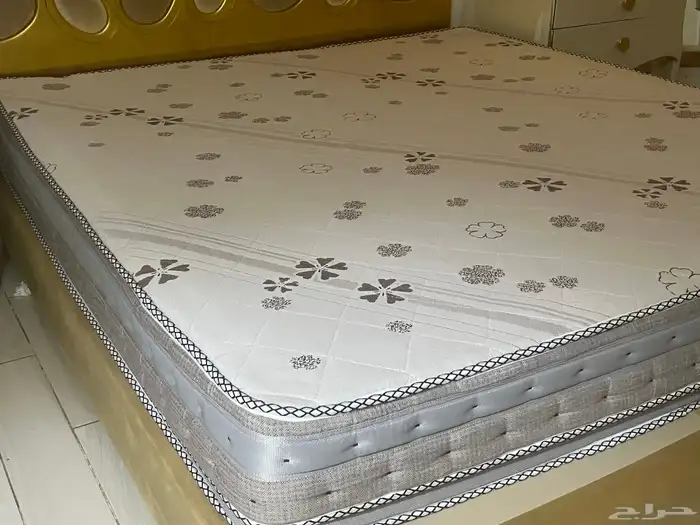 للبيع مرتبه طبيه مع لباد 2