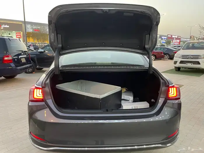لكزسES250AA2025سعودي داخلي جملي(بنزين)2.5L 19