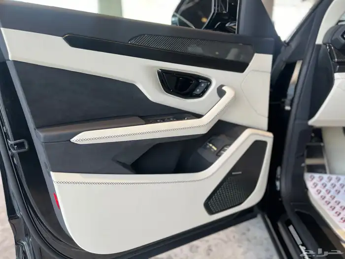 لامبورجيني اورس اس اي - Lamborghini Urus SE 2025 9