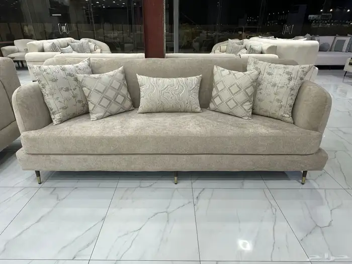 طقم مودرن راقي ومناسب المجالس والصالات 4