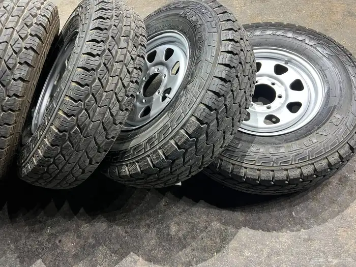 جنوط نيسان فتك حديد مقاس 16 مع كفرات اخو الجديد 23