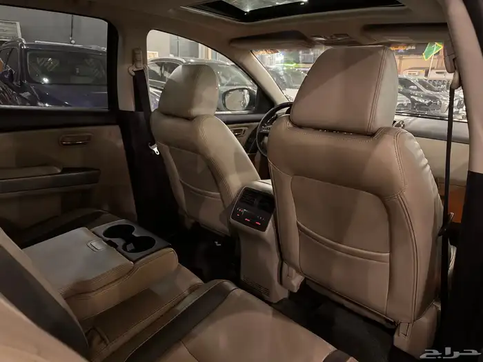 مازدا Cx-9 فل كامل بحالة ممتازة 2011 13