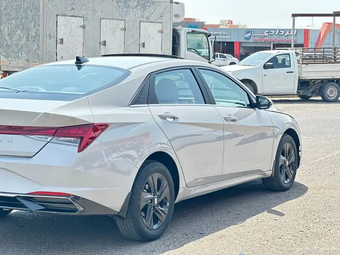 هيونداي النترا 2022 فل 6