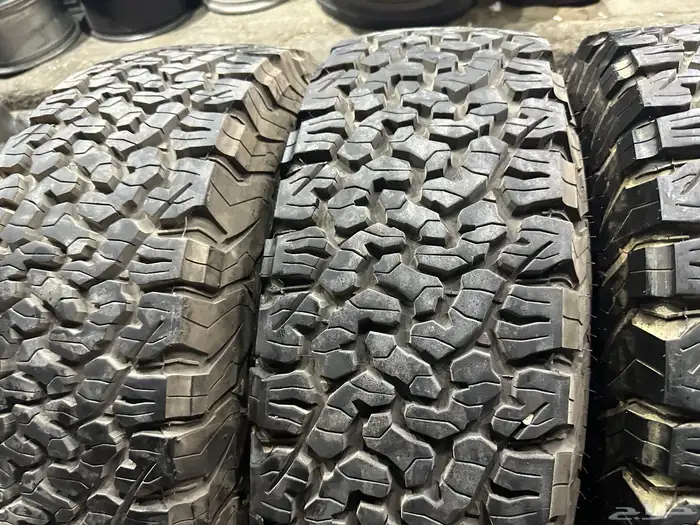 كفرات بي اف جودرتش نص حجري مقاس 265 70 17 7
