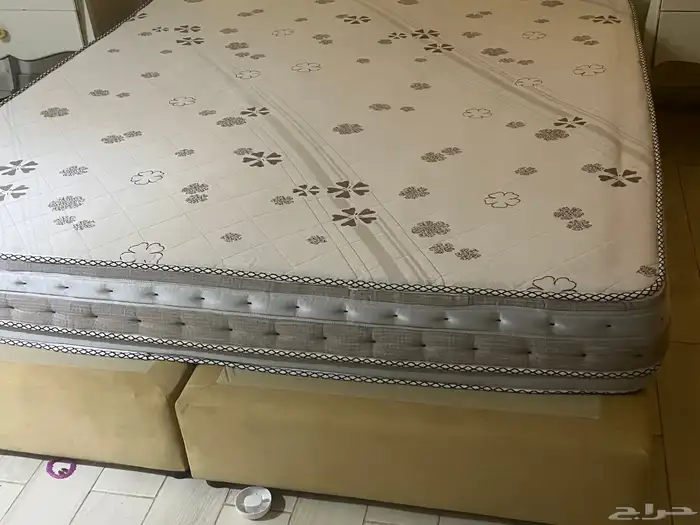 للبيع مرتبه طبيه مع لباد 3