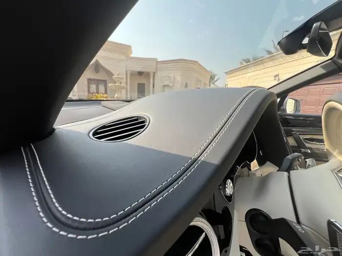 مخزن بنتلي بنتياقا 2019 عداد 52 الف كم فقط سماكو 57