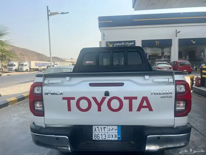 هايلكس دبل بنزين 2022 4