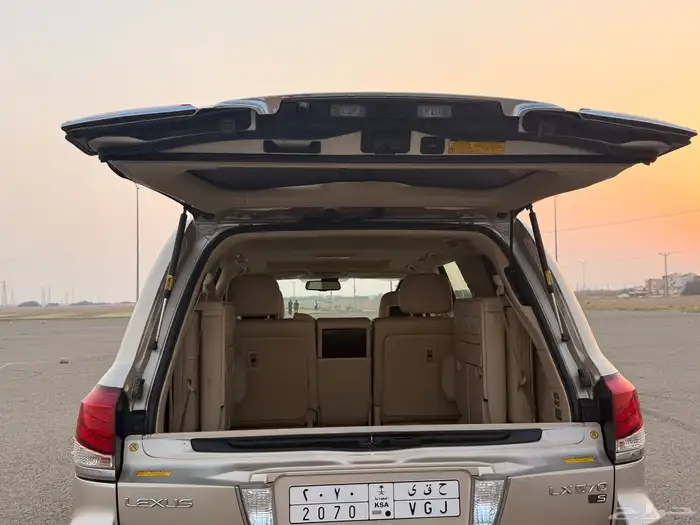 جيب لكززس LX570 2015 16