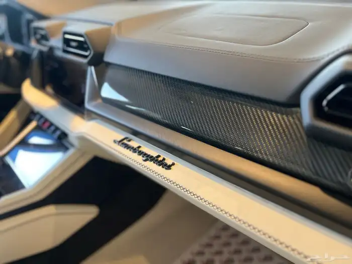 لامبورجيني اورس اس اي - Lamborghini Urus SE 2025 11