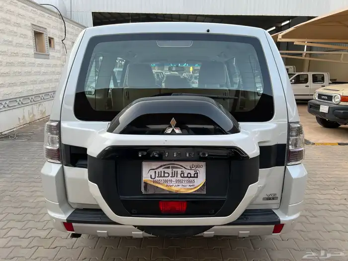 باجيرو 2017 بنزين لدى قمة الاطلال 16