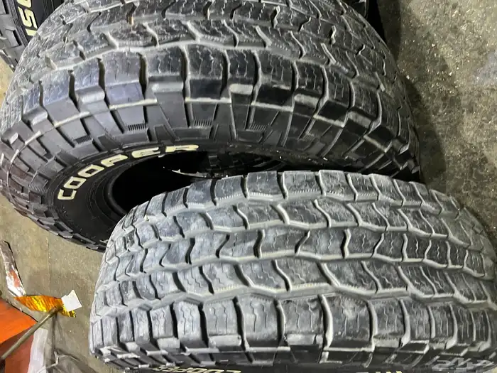 كفرات كوبر نص حجري مقاس 285 75 16 14