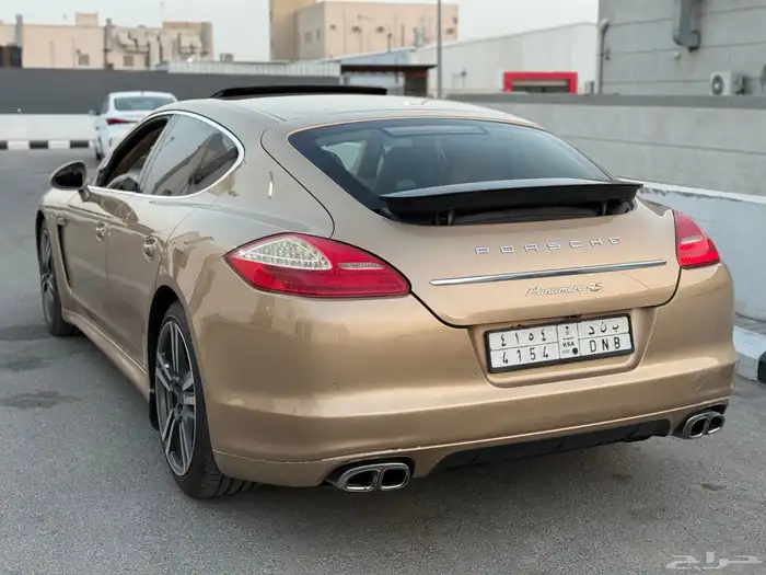 بورش باناميرا 2012 1