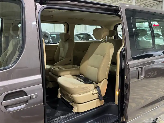 هونداي اتش ون 2015 بنزين 8