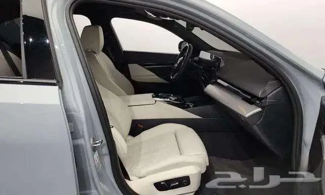 قيد الشحن - مملوكه لدي مؤسسه المشاري - bmw - 520i - 2024 8