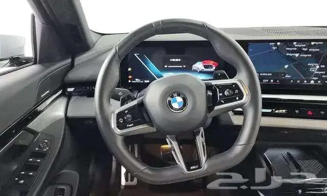 قيد الشحن - مملوكه لدي مؤسسه المشاري - bmw - 520i - 2024 13