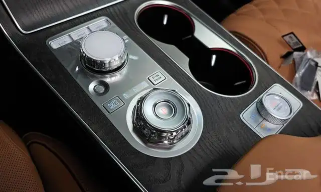 جينسيس GV80 رويال فل كامل موديل 2025 مكينه 6 سلندر 6