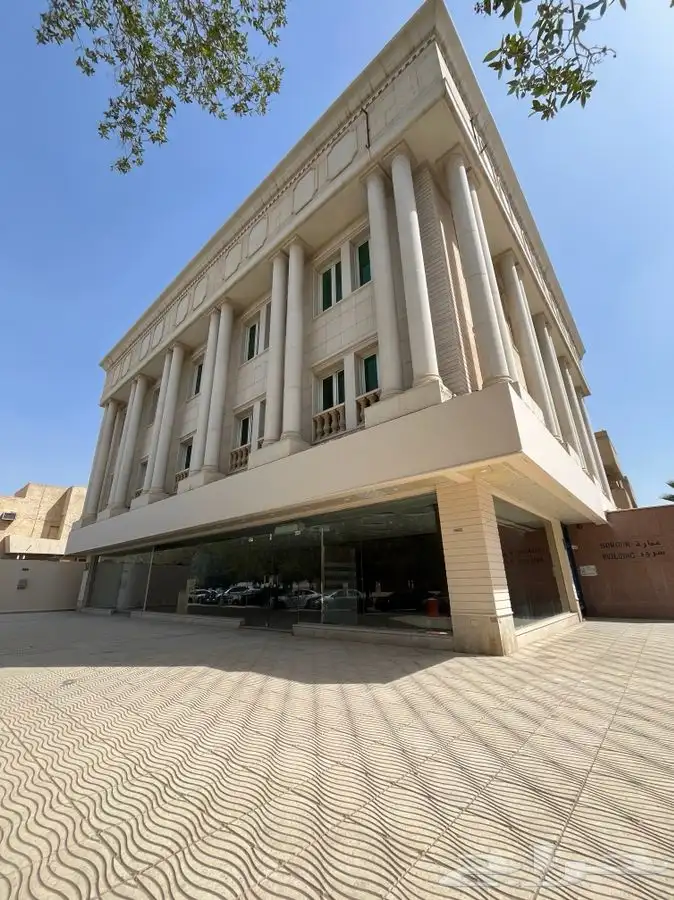 مبنى تجاري مكتبي للايجار بالملز 1