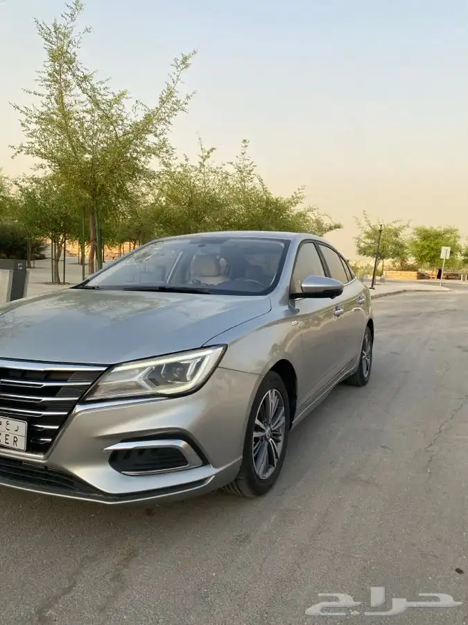 للبيع MG5 2023 فل كامل 1