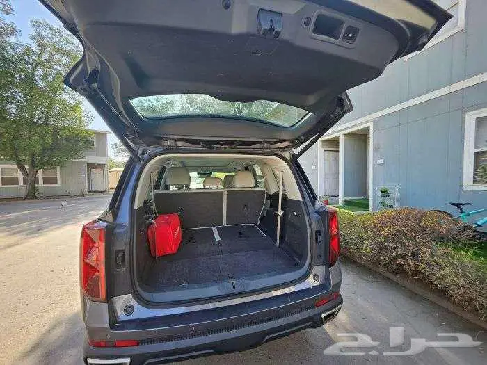 GAC GS8 2023 2L Turbo Mid option 4x4 price 90 SAR 8