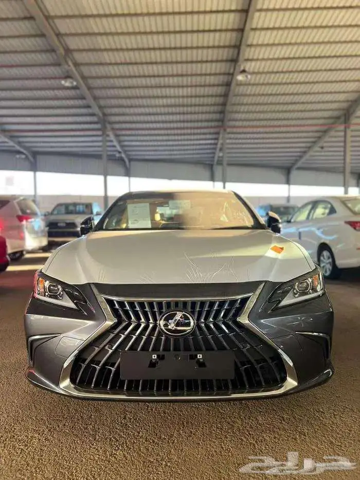 لكزس ES250 AA موديل 2025 1