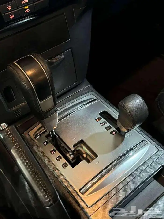 للبيع باجيرو 2020 بابين V6 3.8 سعودي ( عداد قليل ) 38