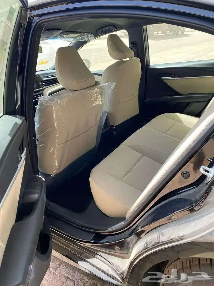 تويوتا كامري E 2025 3