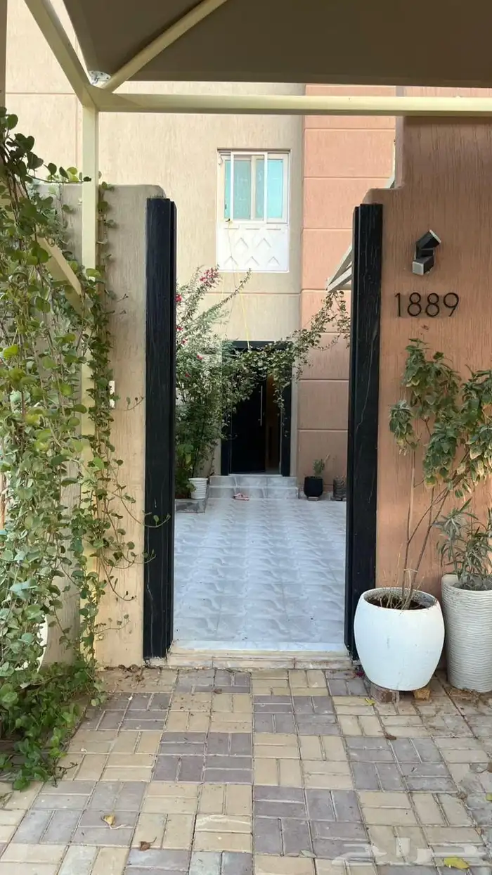 فيلا للبيع اشراق ليفينج 6