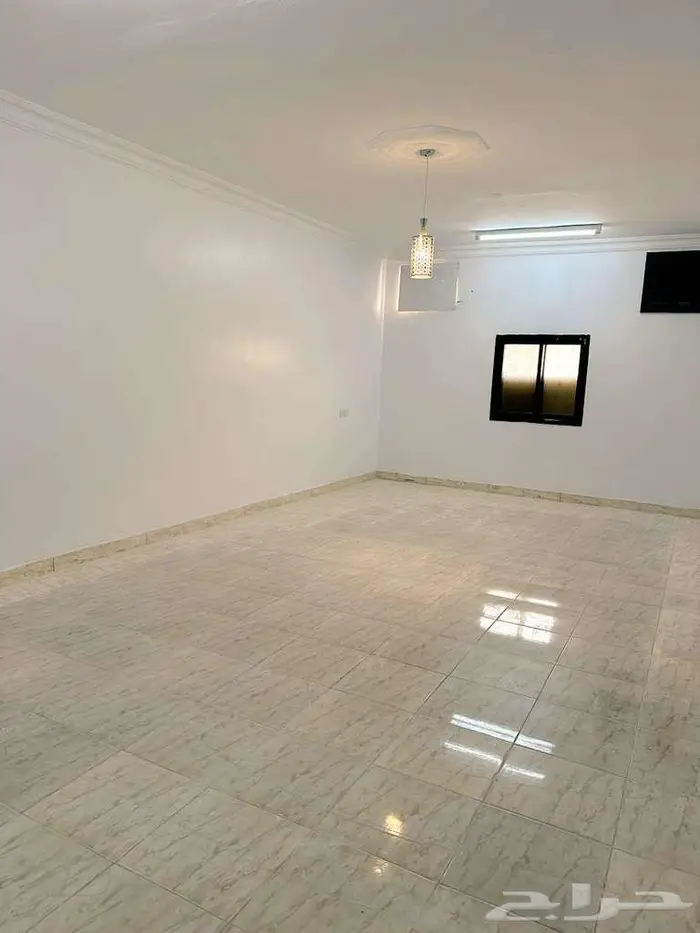 القدس 4 غرف وصالة مجددة مطبخ راكب شقة واسعة 2