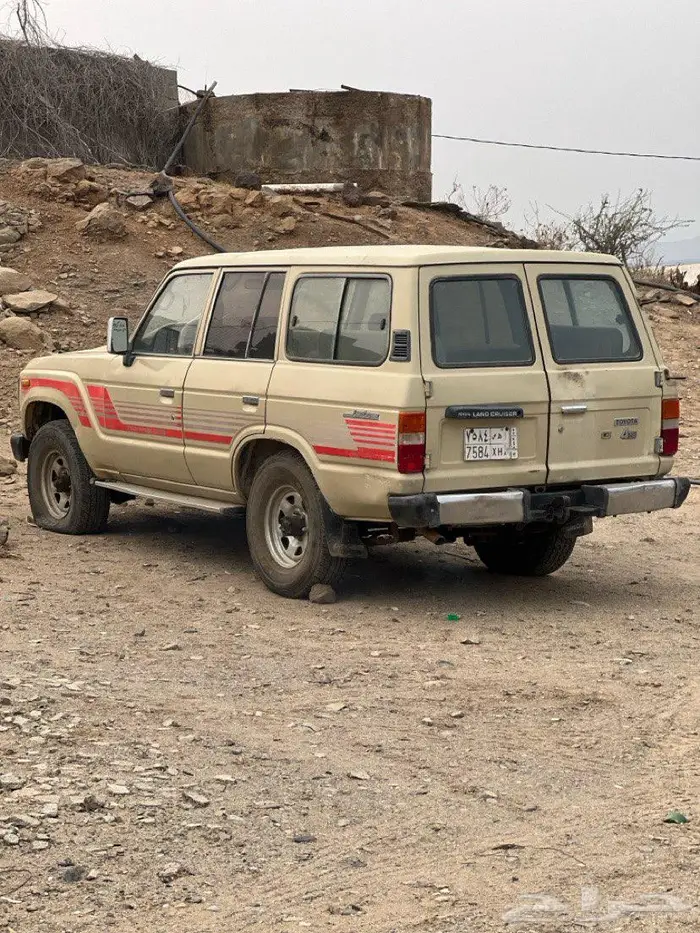 جيب لاند كلوزر 1988 1