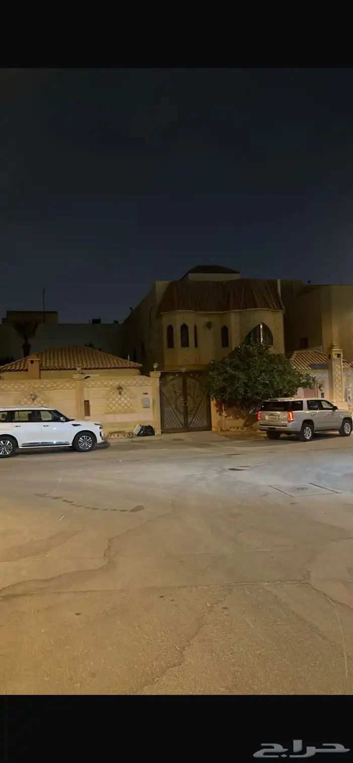 فيلا مميزة 299m حي الحزم مؤثثه جاهزه لقطه 13