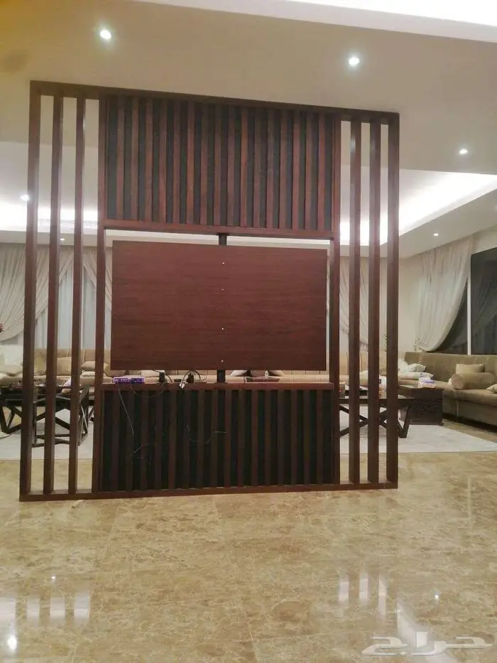 تصميم وتنفيذ جميع الاعمال الديكورات الخشبيه والمعدنيه 11